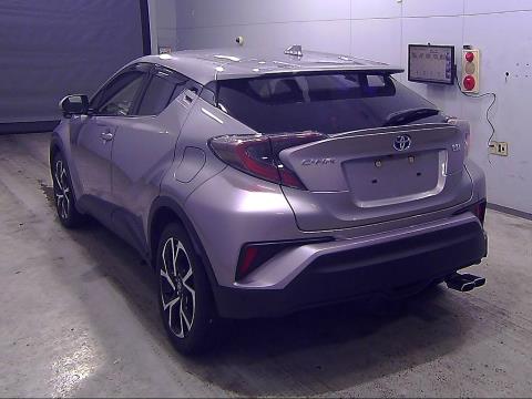 2017 Toyota C-HR G Hybrid - Thumbnail