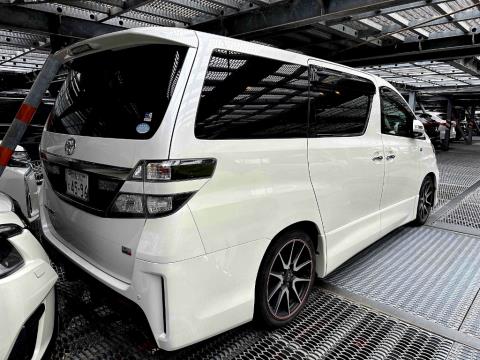 2014 Toyota Vellfire Gs 2.4Z - Thumbnail