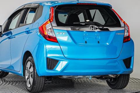 2013 Honda Fit Hybrid / Jazz - Thumbnail