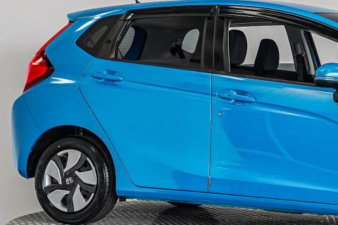 2013 Honda Fit Hybrid / Jazz - Thumbnail