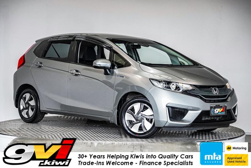 2014 Honda Fit Hybrid / Jazz