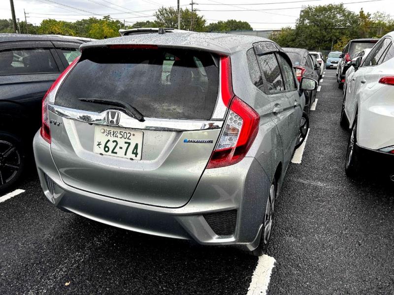 2014 Honda Fit Hybrid / Jazz