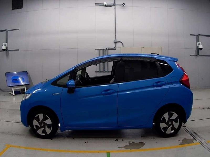 2015 Honda Fit Hybrid / Jazz