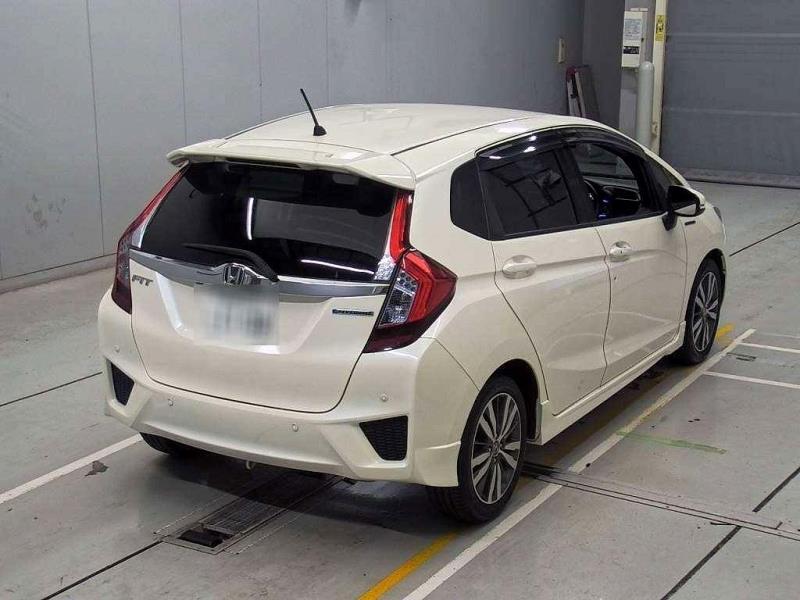 2014 Honda Fit S Hybrid / Jazz RS