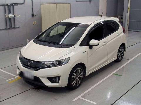 2014 Honda Fit S Hybrid / Jazz RS - Thumbnail