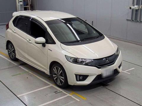 2014 Honda Fit S Hybrid / Jazz RS - Thumbnail