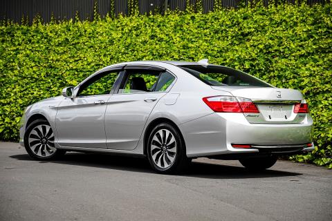 2013 Honda Accord EX Hybrid - Thumbnail