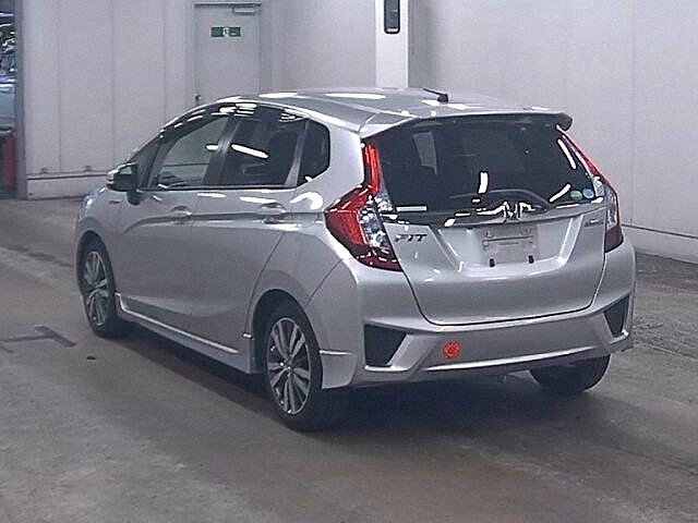 2014 Honda Fit Hybrid S / Jazz RS