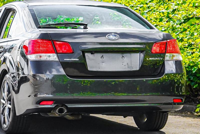 2014 Subaru Legacy B4 2.5i-L