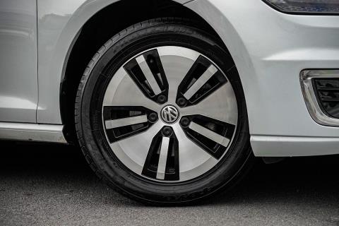 2020 Volkswagen e-Golf Gen 2 36kWh - Thumbnail