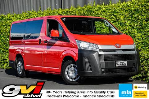 2019 Toyota Hiace ZR Auto - Thumbnail