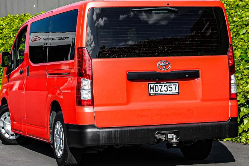 2019 Toyota Hiace ZR Auto