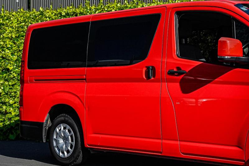 2019 Toyota Hiace ZR Auto