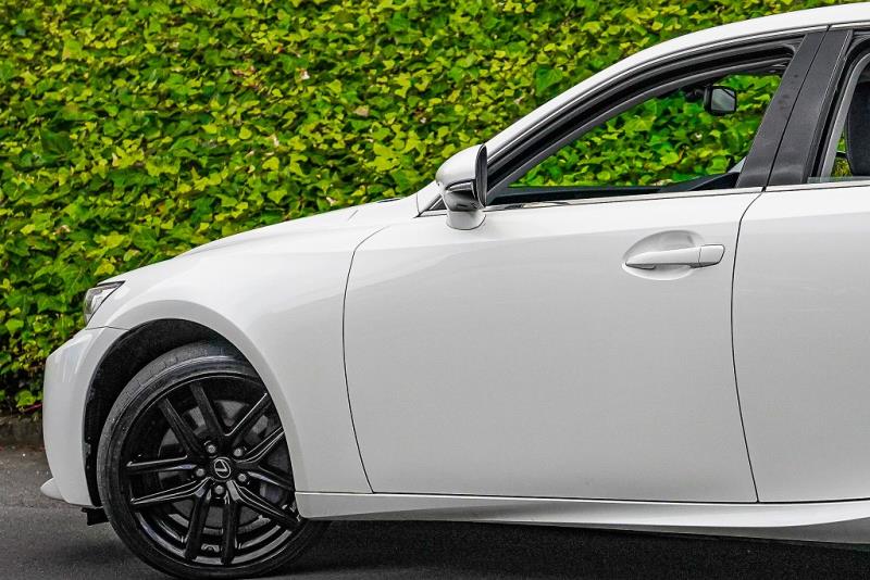 2015 Lexus IS 350 Version L