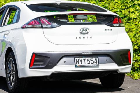 2021 Hyundai Ioniq EV 38kWh - Thumbnail