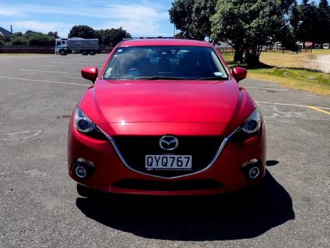 2015 Mazda Axela Hybrid - Thumbnail