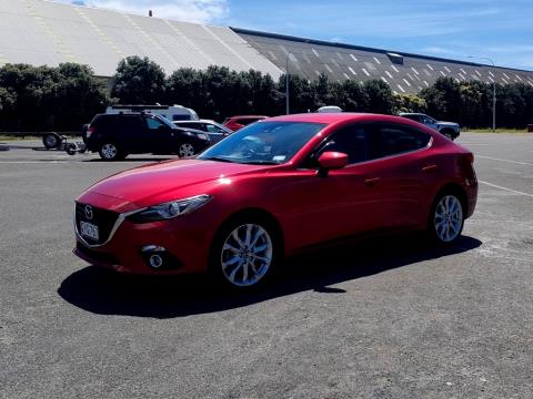 2015 Mazda Axela Hybrid - Thumbnail