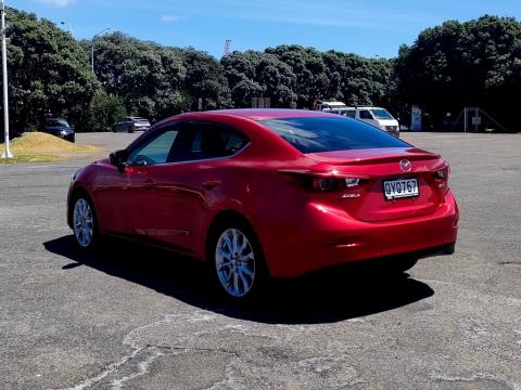 2015 Mazda Axela Hybrid - Thumbnail