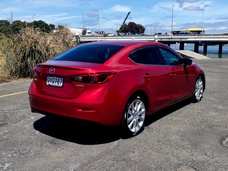 2015 Mazda Axela Hybrid