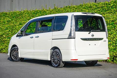 2016 Nissan Serena Highway Star - Thumbnail