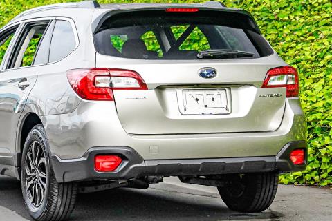 2014 Subaru Outback 4WD - Thumbnail