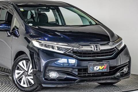 2017 Honda Shuttle Hybrid X - Thumbnail