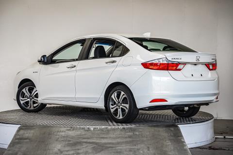 2014 Honda Grace EX Hybrid - Thumbnail