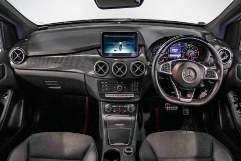 2015 Mercedes Benz B 180 - Thumbnail