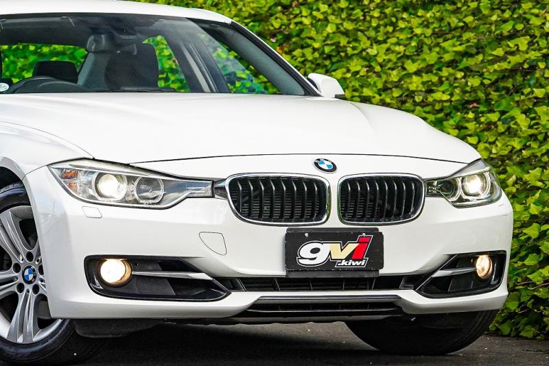 2012 Bmw 320i Sport