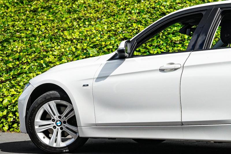 2012 Bmw 320i Sport