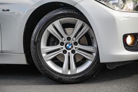 2012 Bmw 320i Sport - Thumbnail