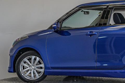 2014 Suzuki Swift RS - Thumbnail