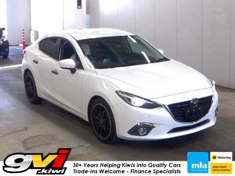 2015 Mazda Axela Sport - Thumbnail