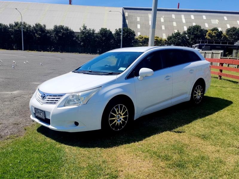 2011 Toyota Avensis Xi Wagon