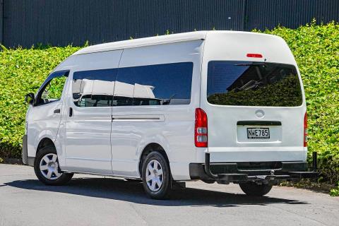 2017 Toyota Hiace ZX Jumbo TD 3.0 - Thumbnail