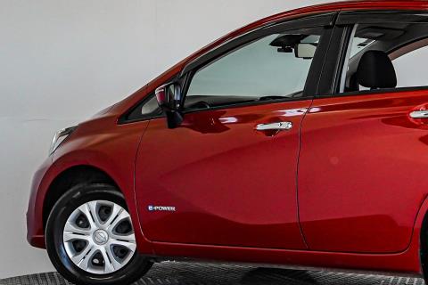 2016 Nissan Note e-Power - Thumbnail