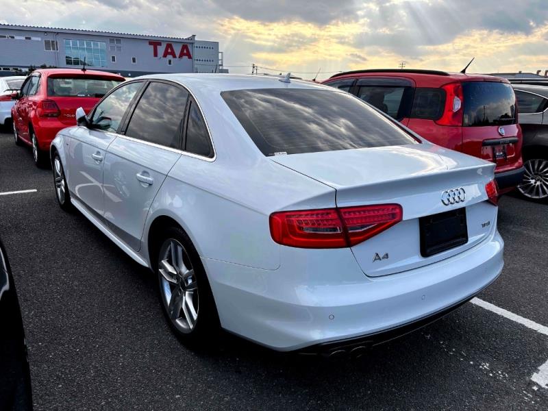 2015 Audi A4