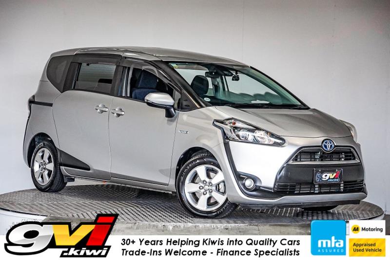 2015 Toyota Sienta Hybrid 7 Seater