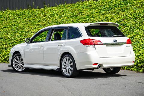 2014 Subaru Legacy 2.5i Wagon - Thumbnail