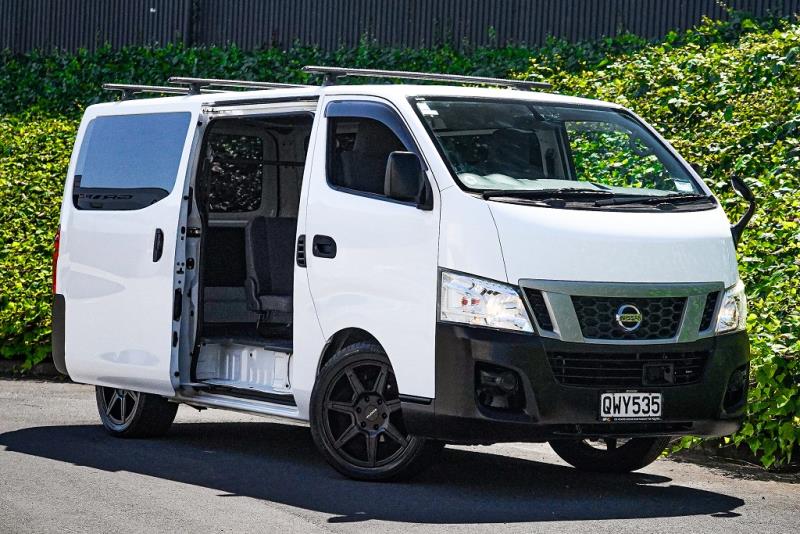 2017 Nissan NV350 / Caravan 5 Door