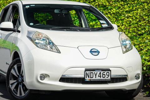 2015 Nissan Leaf 24G Gen 2 - Thumbnail