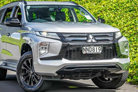 2021 Mitsubishi Pajero Sport VRX - Thumbnail