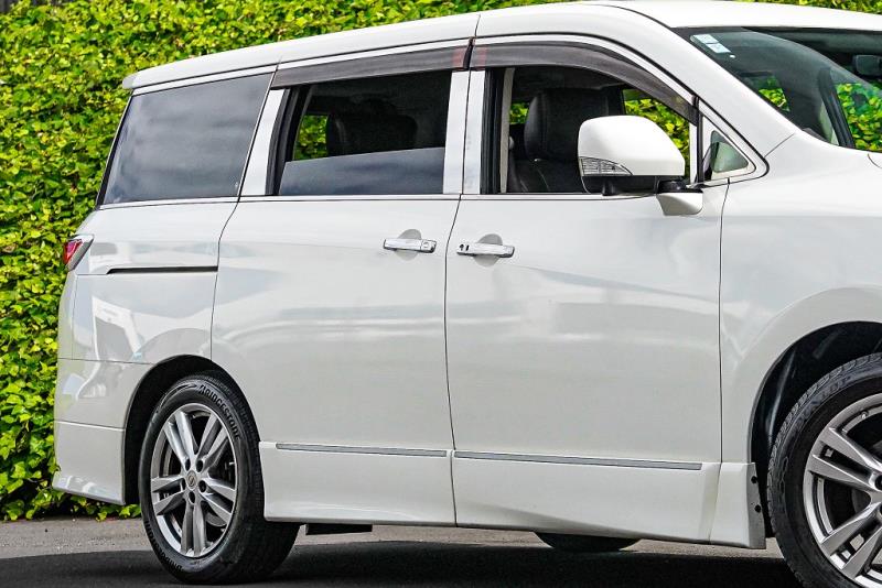 2011 Nissan Elgrand Highway Star