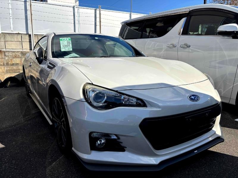 2016 Subaru BRZ / 86