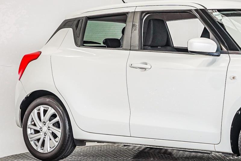 2022 Suzuki Swift Limited Hybrid