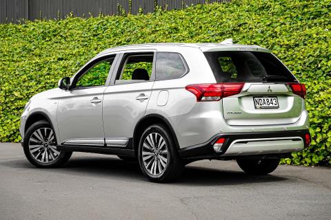 2020 Mitsubishi Outlander LS 4WD - Thumbnail