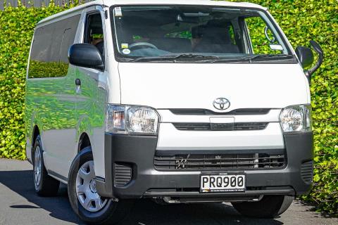 2020 Toyota Hiace - Thumbnail